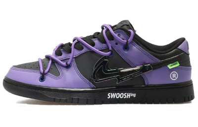 Nike Dunk Low swoosh