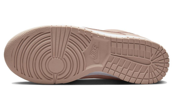 Nike Dunk Low "Pink Oxford"