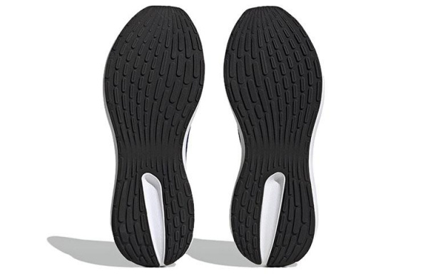 adidas Response Runner