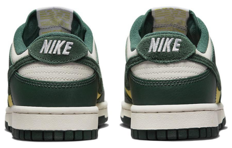 Nike Dunk Low "Noble Green"