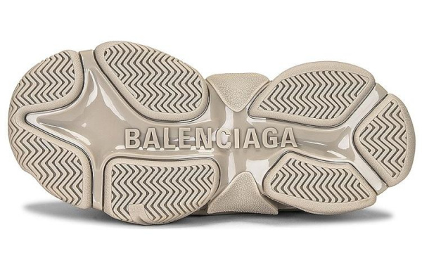 Balenciaga Triple S