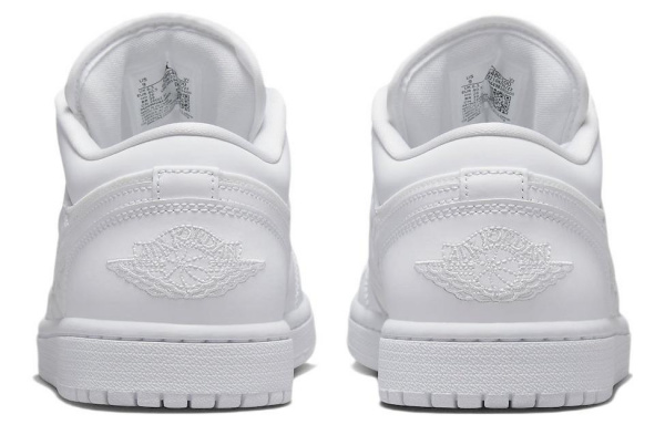 Jordan Air Jordan 1 low quilted "triple white"