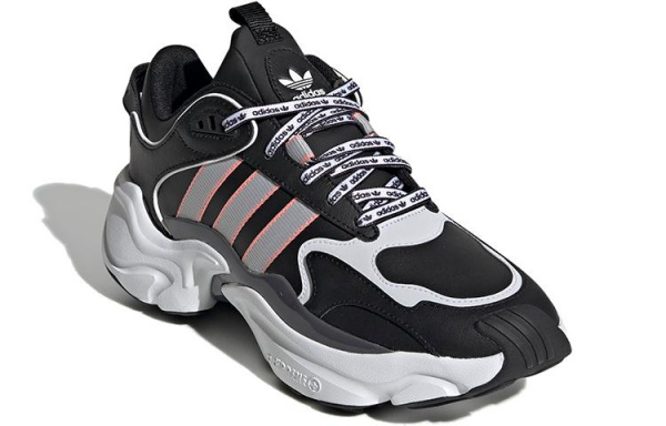adidas originals Magmur Runner