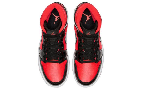Jordan Air Jordan 1 Mid