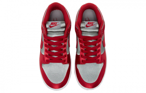 Nike Dunk Low "UNLV Satin" ESS SNKR