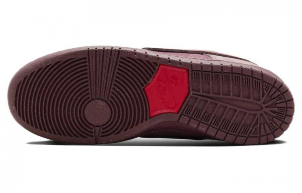 Nike Dunk SB "Burgundy Crush" Valentines "love found"