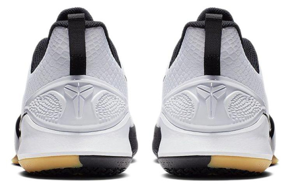 Nike Mamba Focus White Gum