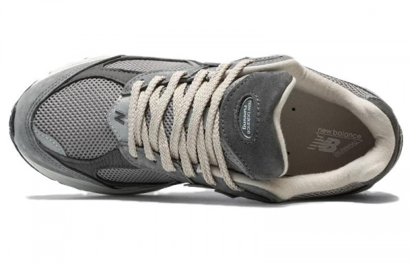 New Balance NB 2002R