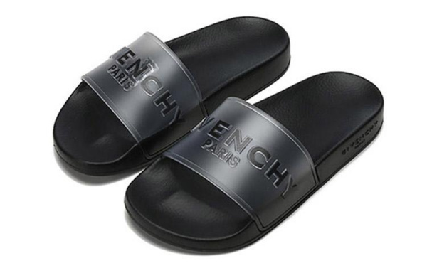 GIVENCHY