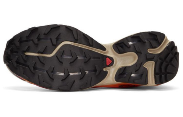 SALOMON XT-6