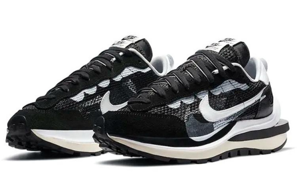 Sacai x Nike VaporWaffle black and white