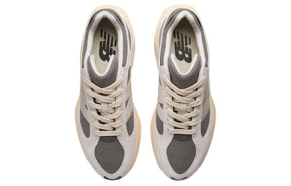 New Balance Warped Runner