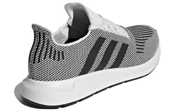 adidas originals Swift Run